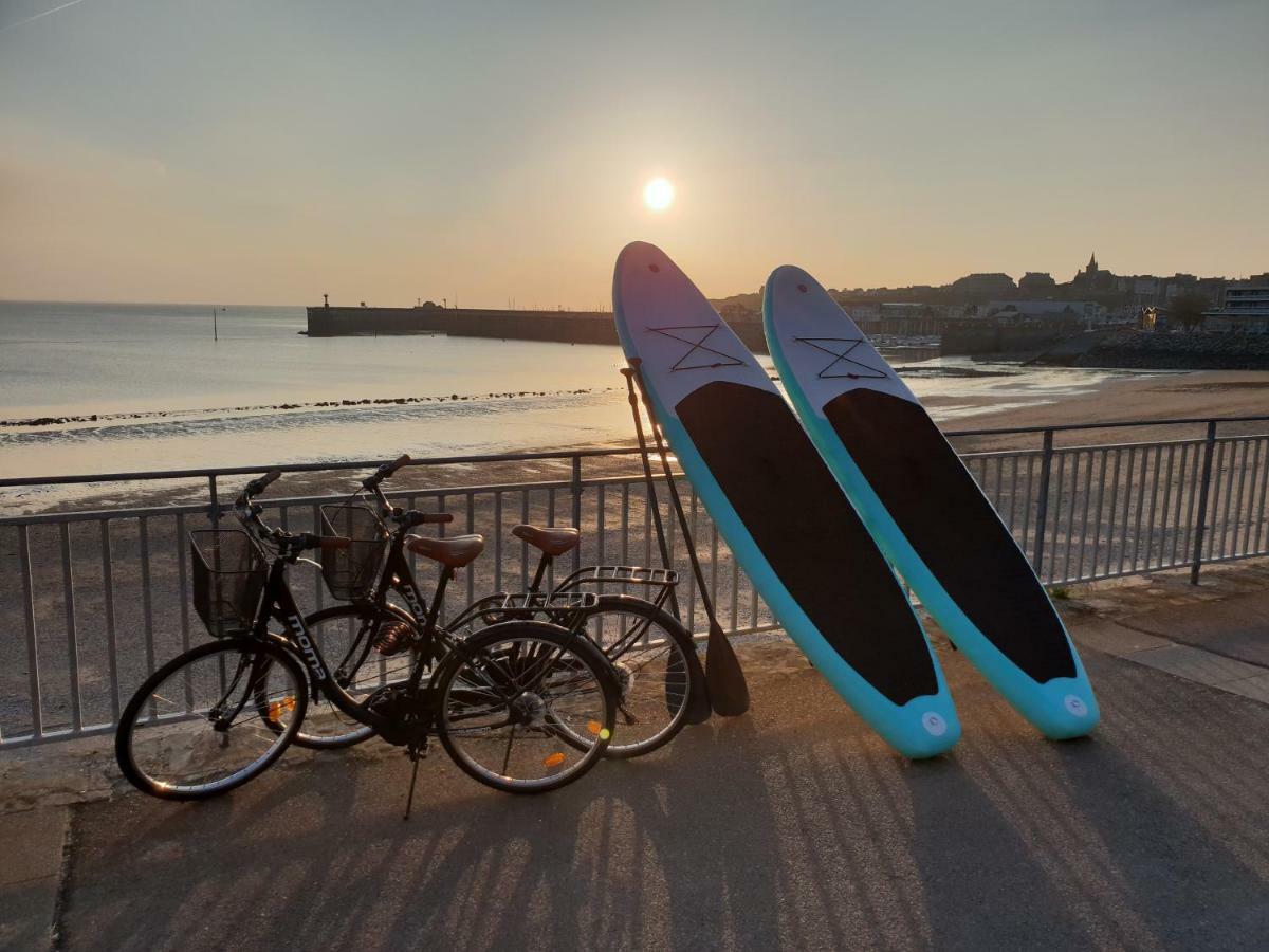 Les Pieds Dans L'Eau Acces Direct A La Plage ! Granville Exteriör bild